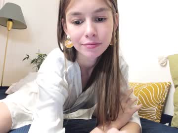girl bush_mia capture image #516423