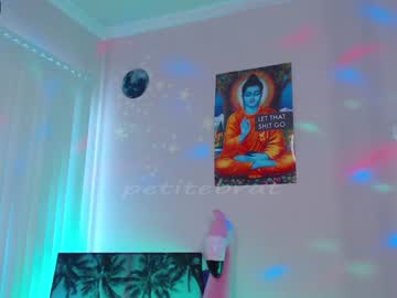 girl petitebrat capture image #1330512