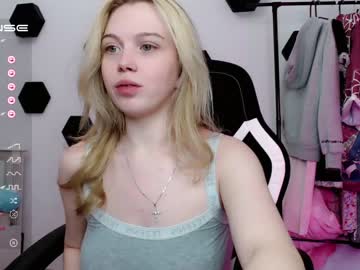 girl small_blondee capture image #4302312