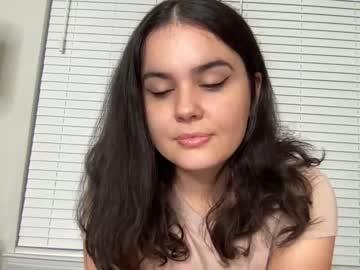 girl gia_is_horny capture image #2086466