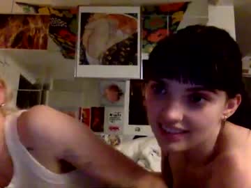 couple chloekissesss capture image #910199
