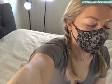 girl blondehottiek capture image #6522694