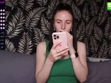 girl fallen_angel_18 capture image #1571731