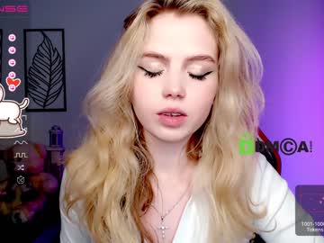 girl small_blondee capture image #3612410