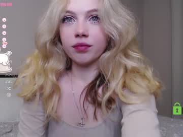 girl small_blondee capture image #3654638