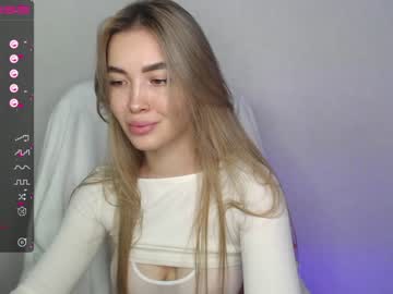 girl yourvirusqueen_ capture image #2221338