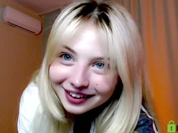 girl shy_blondiee capture image #3647459