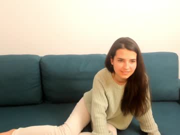 girl zeldaflowers capture image #6901633