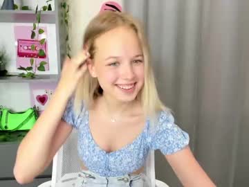 girl tenderness_18 capture image #7044571