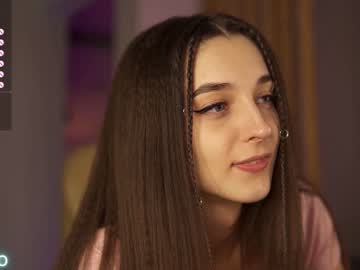 girl angels_kiss capture image #6440162