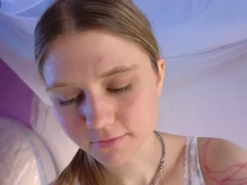girl alisia_spinnet capture image #6782827