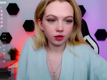 girl small_blondee capture image #3886706