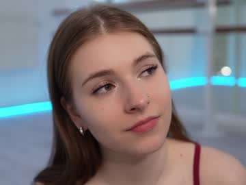 girl noel_pretty capture image #6860393