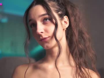girl angels_kiss capture image #3647877