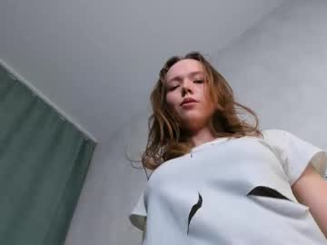 girl fly_best capture image #7001284