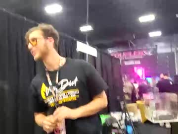 couple honeyand_thebear capture image #2910038