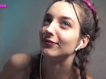 girl angels_kiss capture image #3979018