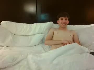 man chasepuck capture image #6857786