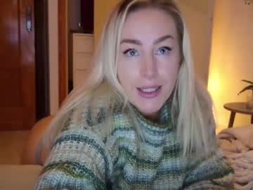 girl christinasiemone capture image #6990882