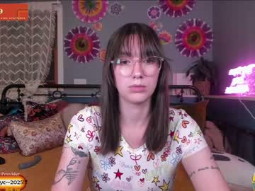 girl daydreamur_gurl capture image #6891616