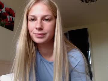 girl magic_couple13 capture image #2297375