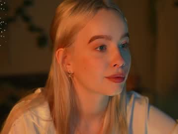 girl mother__of__dragons capture image #5701204