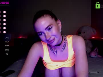 girl fallen_angel_18 capture image #3997432