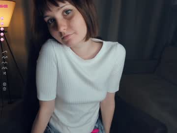 girl lovingwarm capture image #2614839