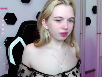 girl small_blondee capture image #4200678