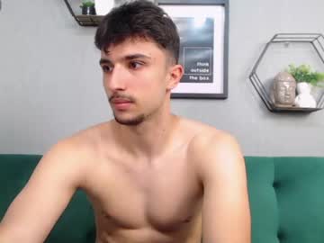 man maxloyd capture image #6797087