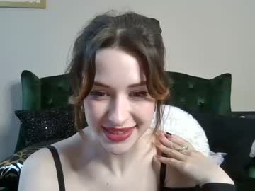 girl milkywhiiite capture image #2383613