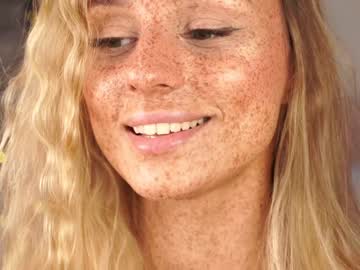 girl artease capture image #5405203