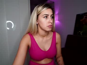 girl laurabae_ capture image #1549364