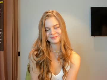 girl carolynsveronica capture image #5009636