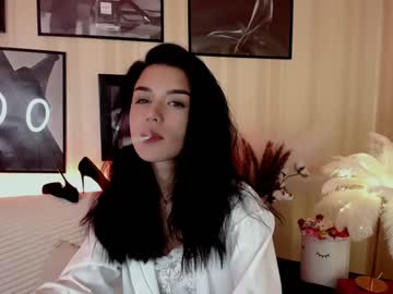 girl zara_larison capture image #2565225