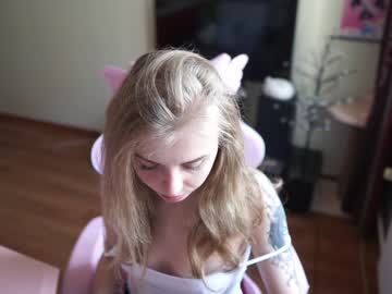 girl holydumplings capture image #1600253