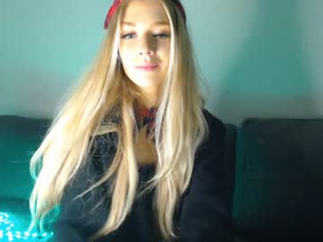girl pervyblonde capture image #739057