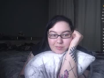girl 8wolf8 capture image #6290489