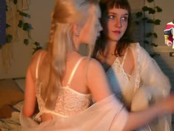 girl mother__of__dragons capture image #6059368