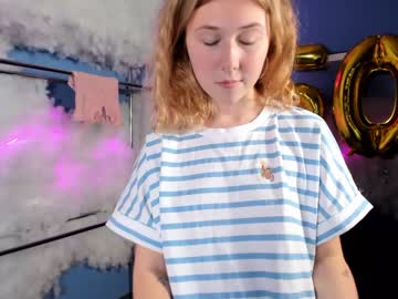 girl lottie_shine capture image #2915228