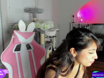 girl violetttflowers capture image #4528484