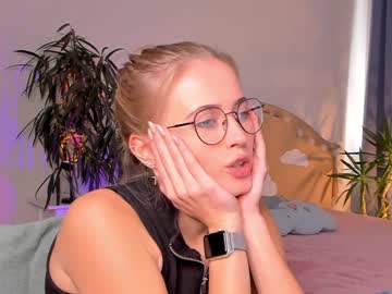 girl linellali capture image #2583453