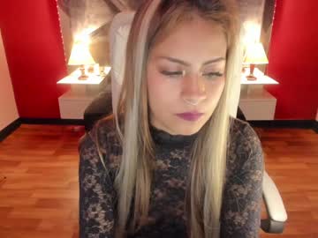 Cam for blondee_hot