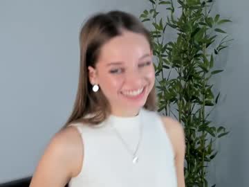 girl _checkit_ capture image #5780187