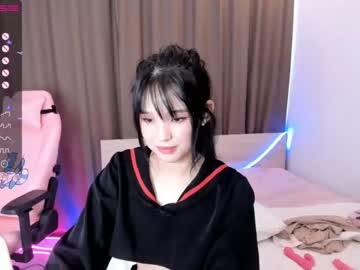 girl aisneon capture image #2023388
