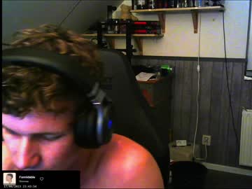 man anythingrp capture image #4598392