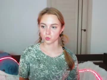 girl shy_mirabel capture image #2191427