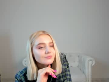 girl oliviabr0wn capture image #3113422