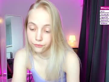 girl appr0ved capture image #1995737
