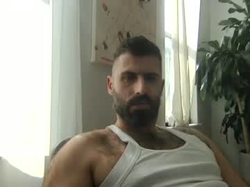 man howcomeitslikethis capture image #1321162